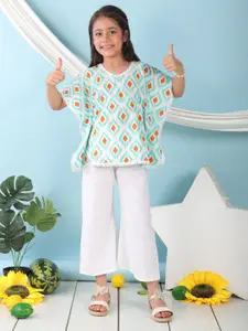 Sangria Girls Printed Pure Cotton V-Neck Kaftan Top With Trousers