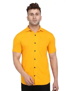 BEYOU FASHION Men Solid Spread Collar Cotton Casual Shirt