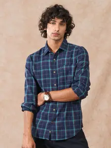 WROGN Men Comfort Slim Fit Checked Casual Shirt