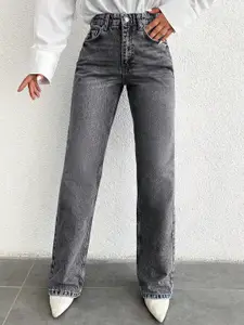 DressBerry Women Comfort Straight Fit High-Rise Light Fade Stretchable Jeans