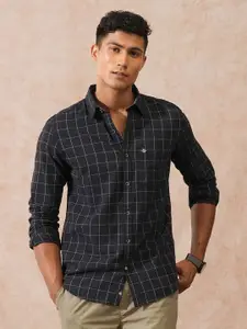 WROGN Men Comfort Slim Fit Checked Casual Shirt