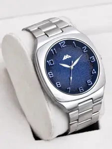 ON TIME OCTUS Men Brass Dial & Stainless Steel Bracelet Style Straps Analogue Watch MT-414