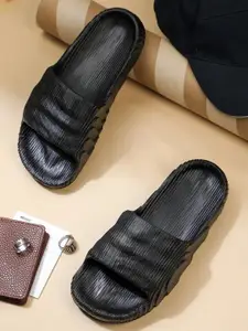 COGS Men Textured Sliders