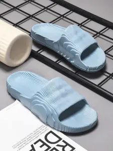 COGS Men Self Design Sliders