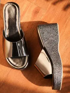 Froh Feet Round Toe Wedge Sandals