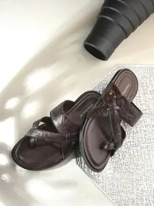 UNDERROUTE Men Slip-On Comfort Sandals