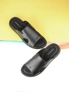 UNDERROUTE Men Leather Comfort Sandals