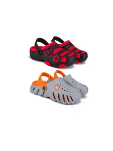 BERSACHE Boys Set Of 2 Self Design Clogs