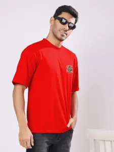 TQH Men Red Typography Printed Longline T-shirt