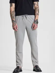 Snitch Men Grey Mid-Rise Slim Fit Trouser