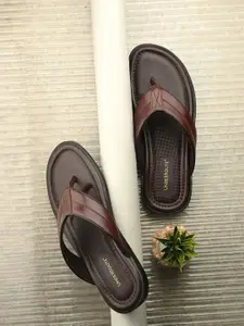 UNDERROUTE Men Comfort Slip-On Sandals