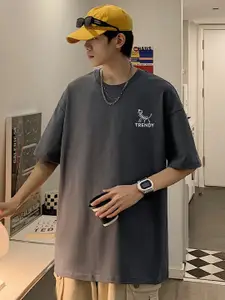 StyleCast x Revolte Men Typography Printed T-shirt