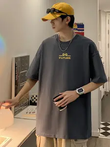 StyleCast x Revolte Men Printed T-shirt