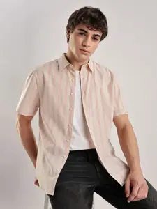 Calvin Klein Jeans Striped Spread Collar Regular-Fit Poplin Casual Shirt