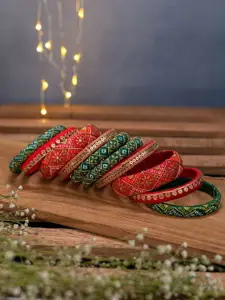 Taasha Craft Set Of 10 Threaded Bangles