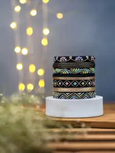 Taasha Craft Set Of 7 Threaded Bangles