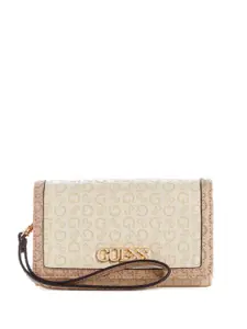 GUESS Women Brand Logo Textured Envelope Wallet