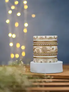 Taasha Craft Set Of 7 Threaded & Beads Studded Bangles