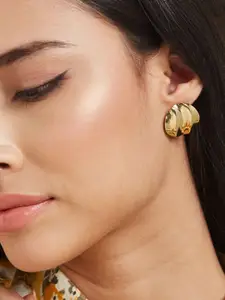 ATIBELLE Set Of 2 Gold-Plated Contemporary Shaped Textured Studs