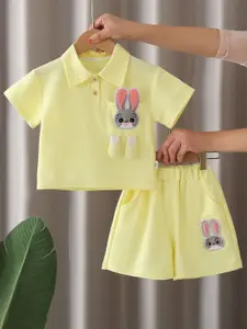 StyleCast x Revolte Girls Self Design T-shirt With Shorts