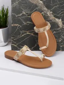 AVIVASTYLE Women Embellished  One Toe Flats