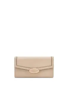 GUESS Women Three Fold Wallet