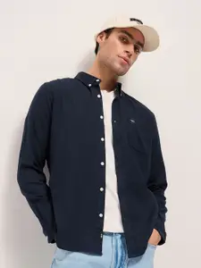 THE BEAR HOUSE Men Slim Fit Solid Button-Down Collar Cotton Casual Shirt