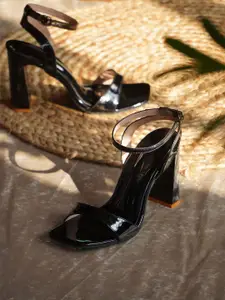 Froh Feet Block Sandals