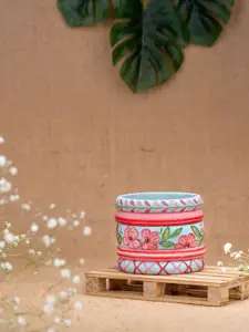 Taasha Craft Set Of 5 Threaded Bangles