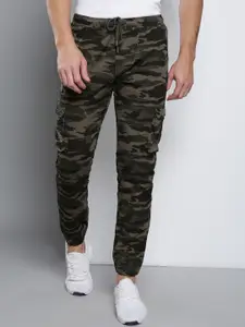 Dennis Lingo Men Camouflage Printed Tapered Fit Cotton Joggers