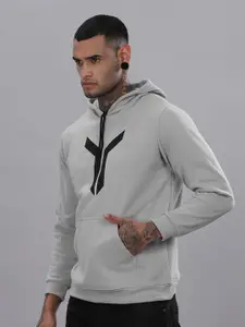 FABRIPPLE Men Printed Hooded Sweatshirt