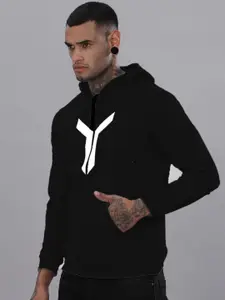 FABRIPPLE Men Printed Hooded Sweatshirt