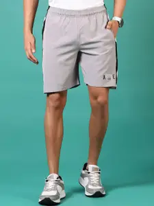 V-Mart Men Colourblocked Mid-Rise Regular Fit Cotton Shorts