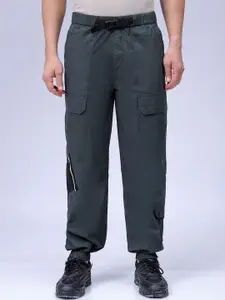 The Indian Garage Co Men Loose Fit Mid-Rise Pure Cotton Zipper Jogger