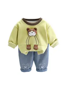 StyleCast x Revolte  Boys Printed Sweatshirt With Trousers