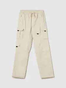 max Boys Regular Fit Cotton Cargos