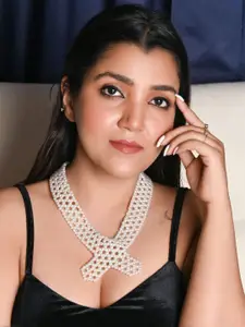 ODETTE Alloy Pearls Embellished Tassels Statement Necklace