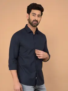 Crimsoune Club Men Classic Fit Spread Collar Textured Cotton Casual Shirt