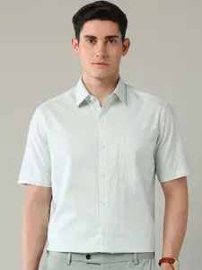 Arrow Men Classic Fit Spread Collar Graphic Printed Cotton Casual Shirt