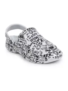 KAPYANSH Men Printed Croslite Clogs