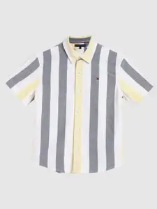 Tommy Hilfiger Boys Spread Collar Vertical Striped Cotton Casual Shirt