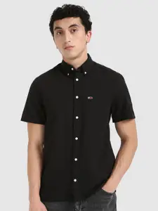 Tommy Hilfiger Men Button-Down Collar Solid Cotton Casual Shirt