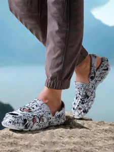 KAPYANSH Men Printed Croslite Clogs