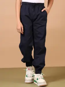 V-Mart Boys Regular Fit Mid-Rise Cotton Joggers