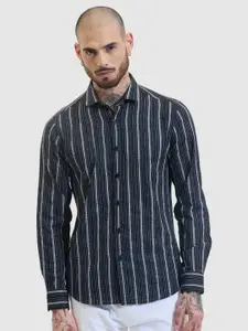 Snitch Men Smart Slim Fit Spread Collar Vertical Striped Casual Shirt