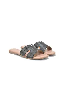 DressBerry Women Textured Mules Flats