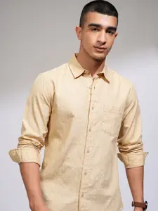 HIGHLANDER Men Dobby Textured Checked Casual Shirt