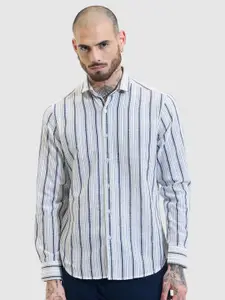 Snitch Men Smart Slim Fit Spread Collar Vertical Striped Casual Shirt