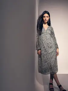 Vero Moda Women Animal Printed Fit & Flare Midi Dress