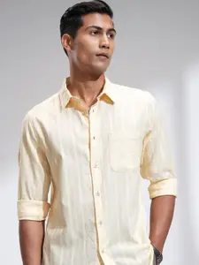 HIGHLANDER Men Dobby Textured Striped Casual Shirt